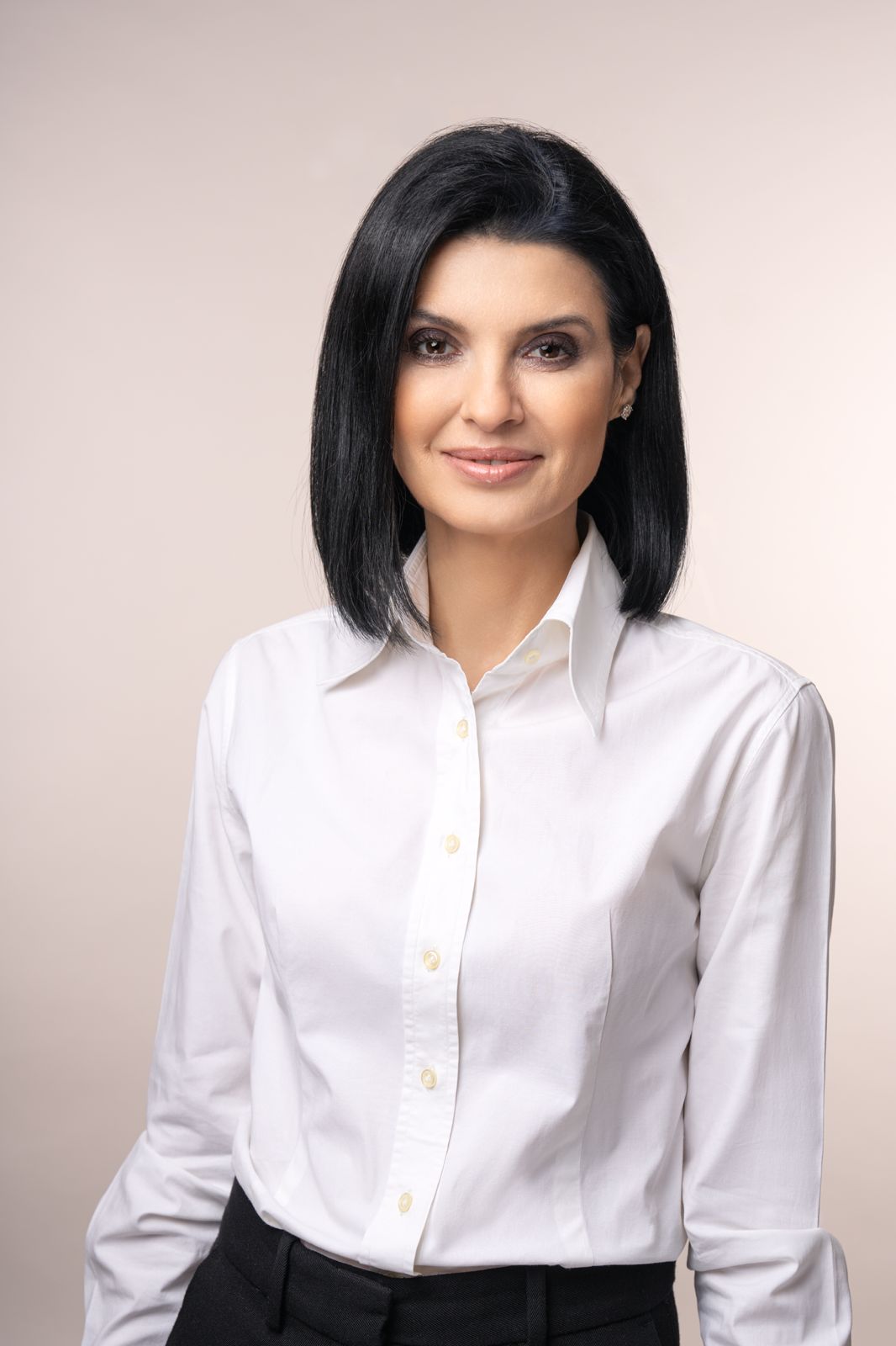 Lavinia Șandru, inițiatoarea Legii Mamelor, revine în Parlament, ca senator PSD de Sibiu