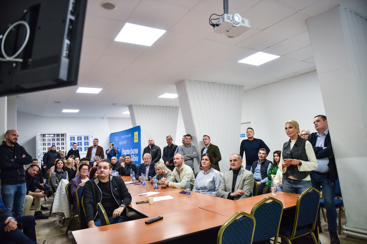 O nouă conducere la PNL. Bolojan, preşedinte interimar: PNL susține candidatura Elenei Lasconi în turul 2, fără niciun fel de negociere