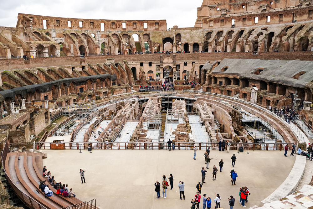 Airbnb va organiza „lupte cu gladiatori” în legendarul Colosseum din Roma