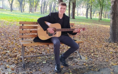 Concert de Colinde cu intrare gratuită, organizat de Asociația „Împreună pentru Ștefan”. Invitat special este tânărul muzician Ion Condur