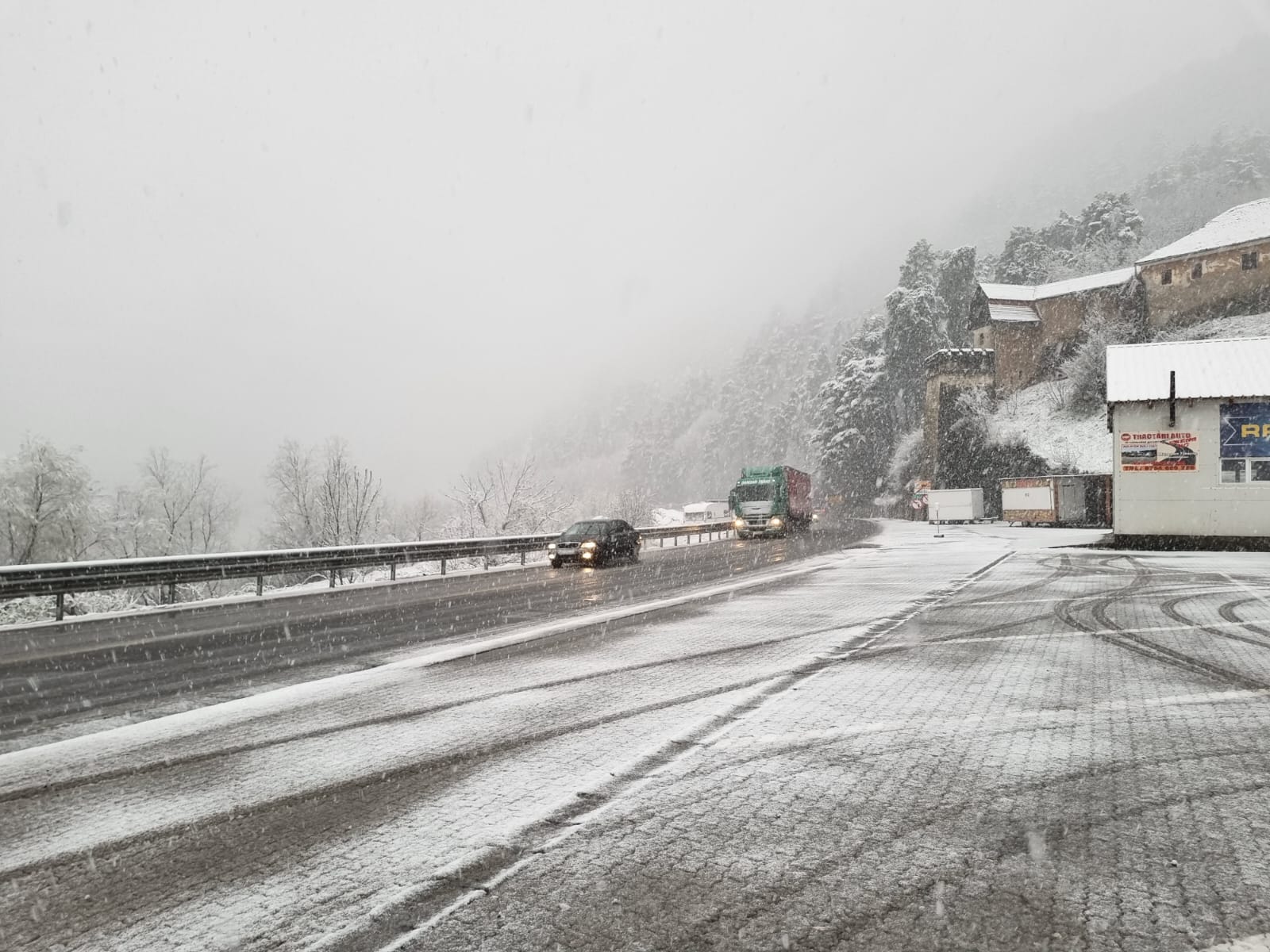Poliția Sibiu: atenție la trafic, în condiții de iarnă