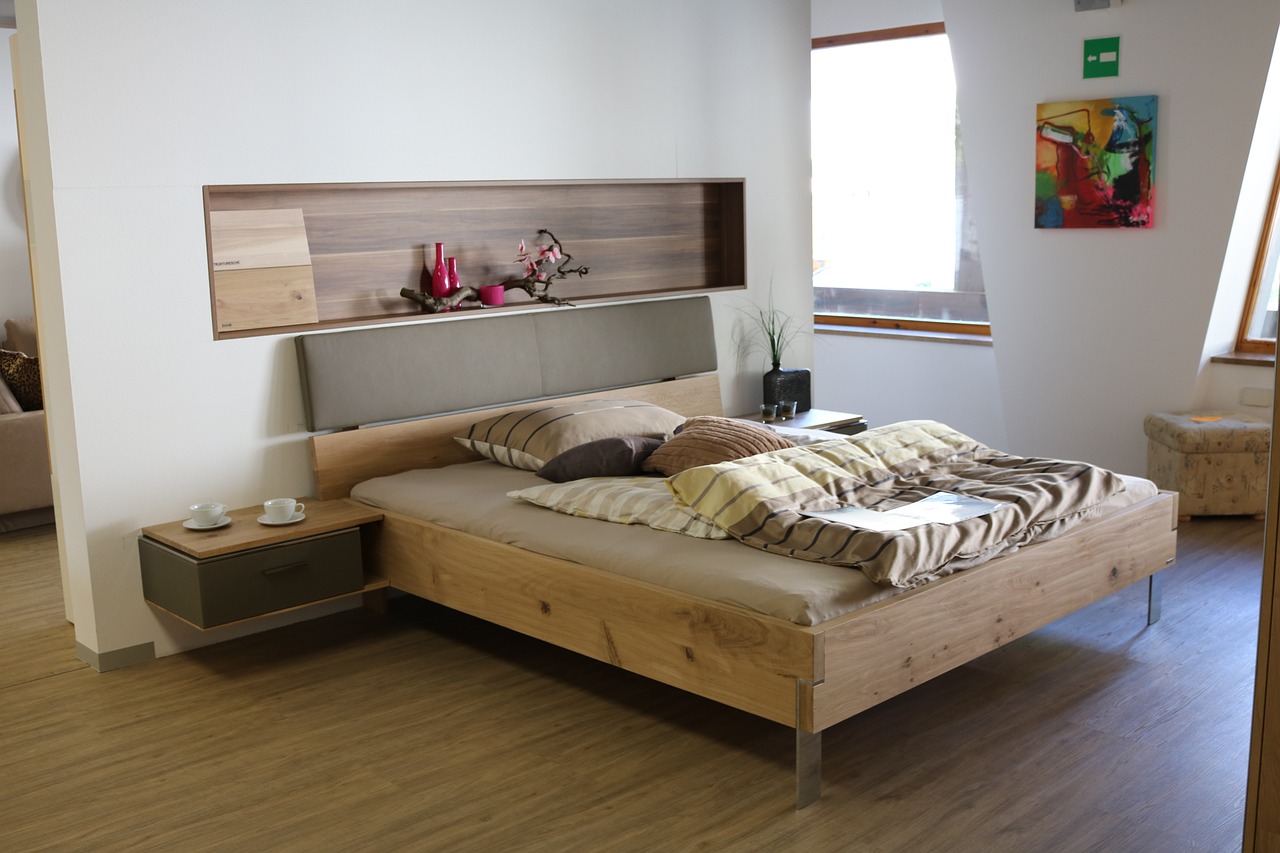 Proiect de lege: Amenzi de până la 40 de mii de lei pentru cei care își închiriază apartamentele în regim hotelier, fără taxe. Piața „albă” a acestora este în Sibiu de 12%