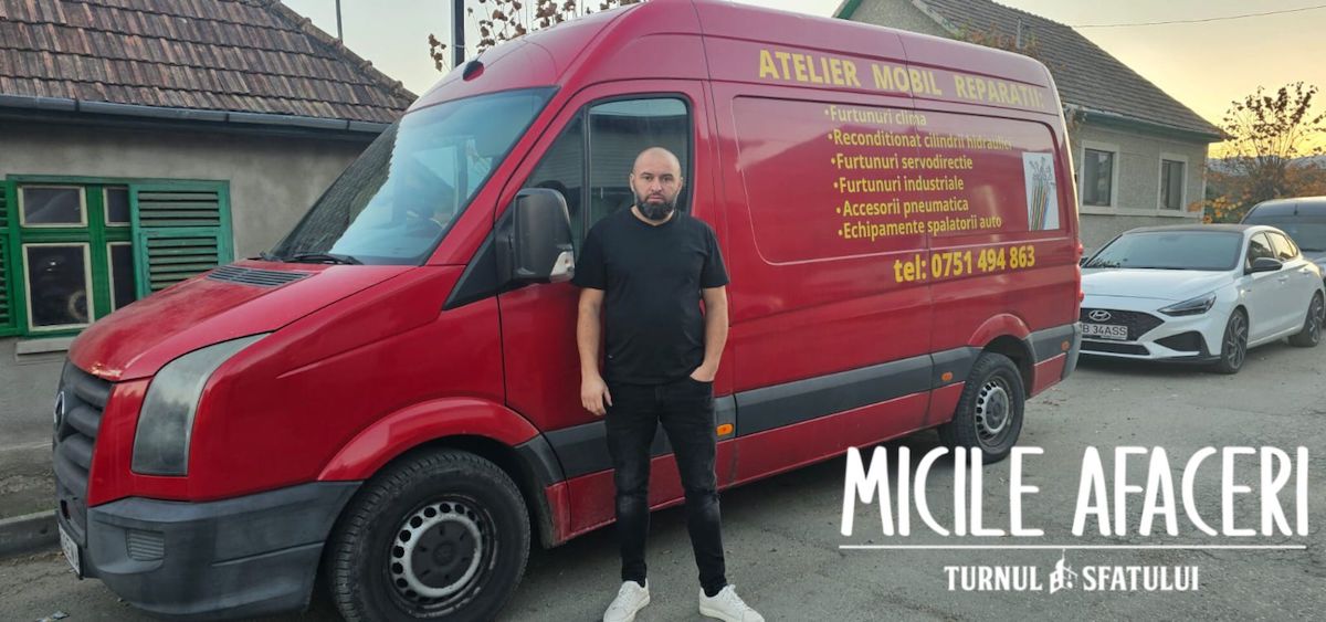 „Mi-am vândut mașina, apoi mi-am vândut ATV-ul, ca să pot începe afacerea”. După opt ani în străinătate s-a mutat la Sibiu și a deschis un atelier mobil de reparat cilindri și furtunuri hidraulice