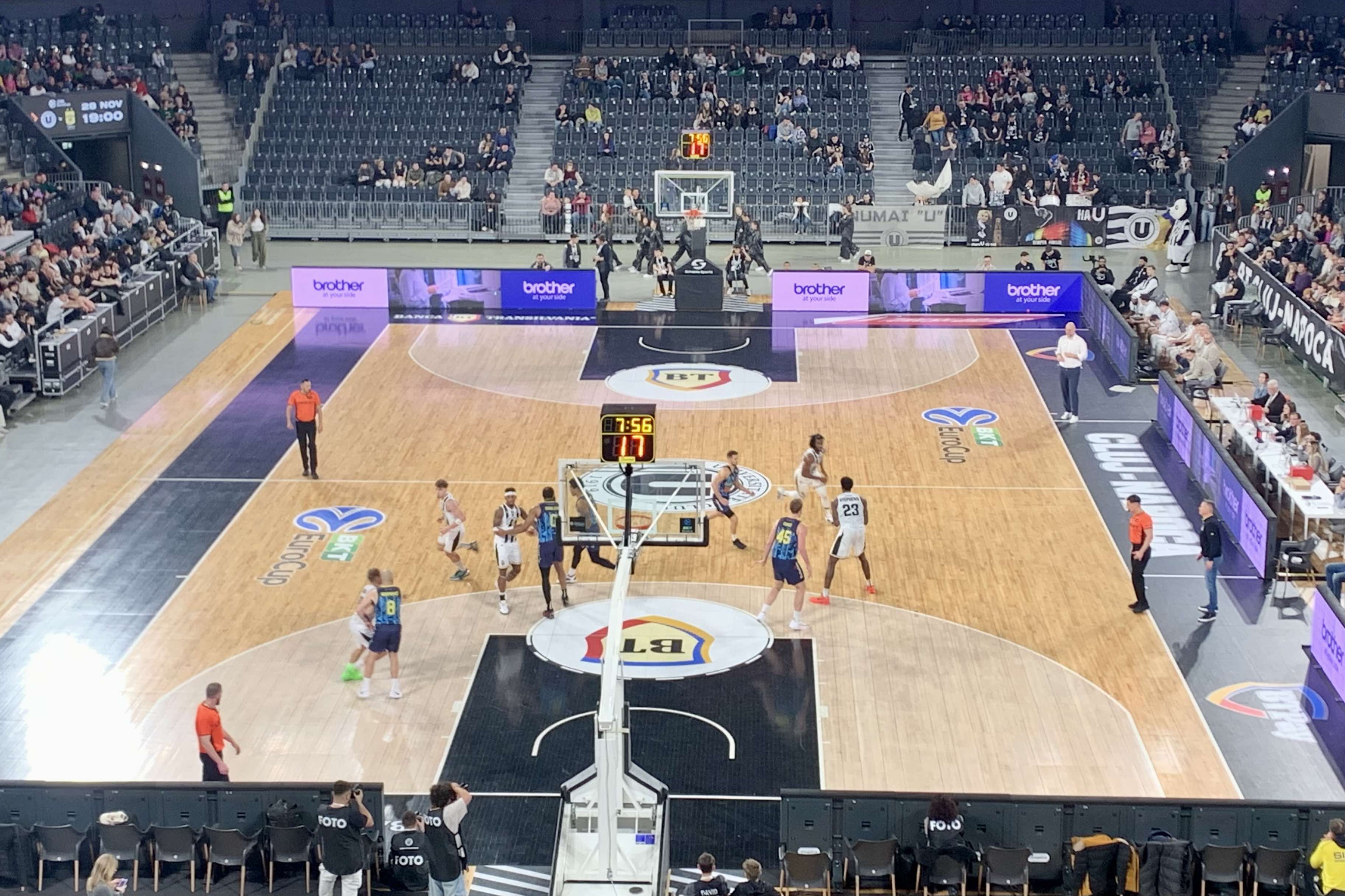 CSU Sibiu, învinsă de baschetbaliștii de la U-BT Cluj-Napoca. Meciul s-a încheiat 100 - 60