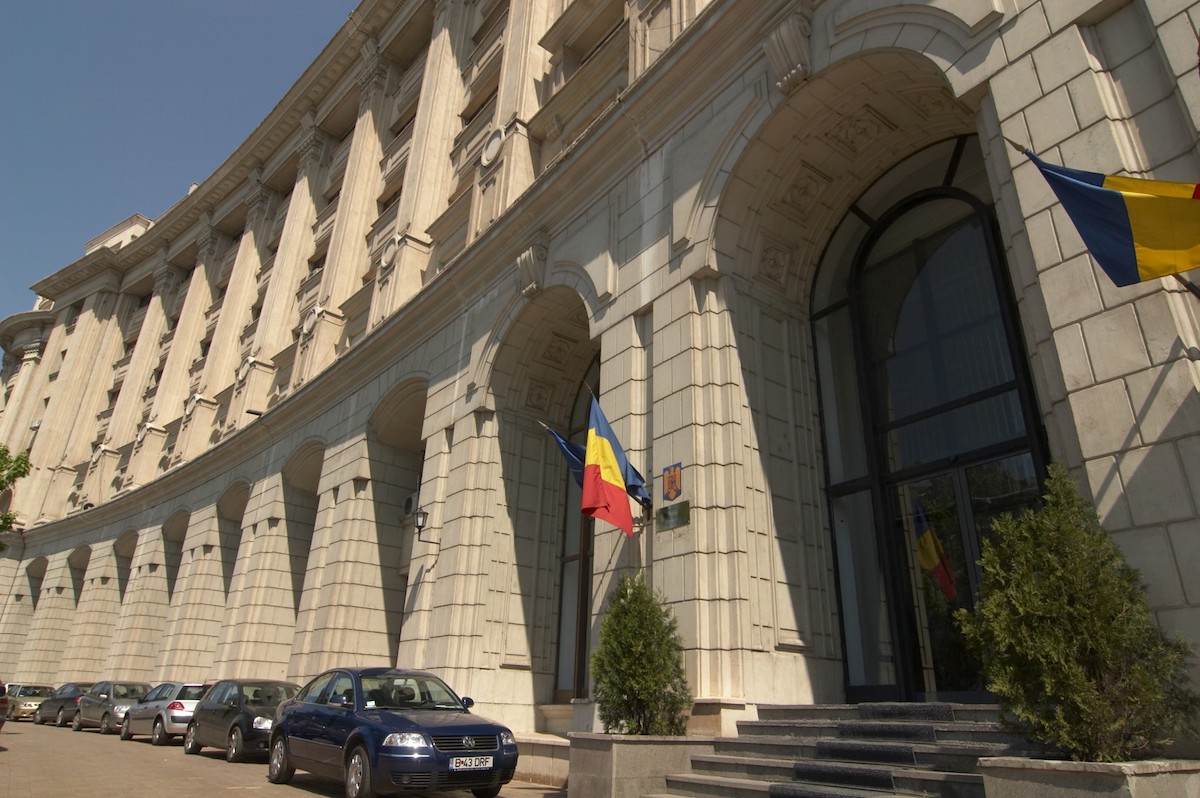 Datoria guvernamentală a urcat, în luna august, până la 886,983 miliarde lei. Asta înseamnă 52,7% din PIB