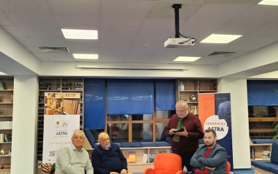 Zilele Poeziei „Iustin Panța”, ediția a XXIII-a, sunt organizate la Sibiu. Se dau premiile Uniunii Scriitorilor, filiala Sibiu, pe anul trecut