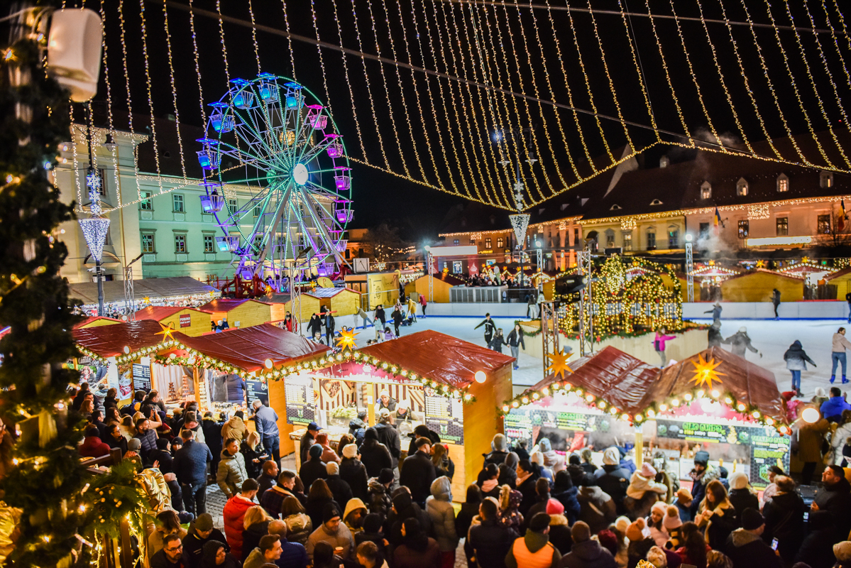 Ce facem în luna decembrie, la Sibiu? Târguri de Crăciun, Marea Moșmondeală, concert The Motans, petreceri de revelion