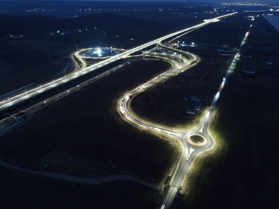S-a deschis o parte din tronsonul 5 Sibiu-Pitești. Restul, la sfârșitul lunii aprilie. Grindeanu: „Mă aștept ca toată autostrada să fie gata în 2027”