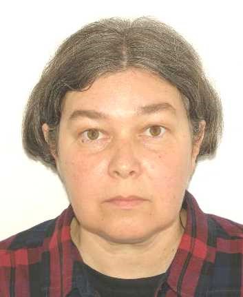 Actualizare: Femeia din Sibiu care a ieșit să plimbe câinele și a dispărut a fost găsită de polițiști în cursul nopții și încredințată familiei