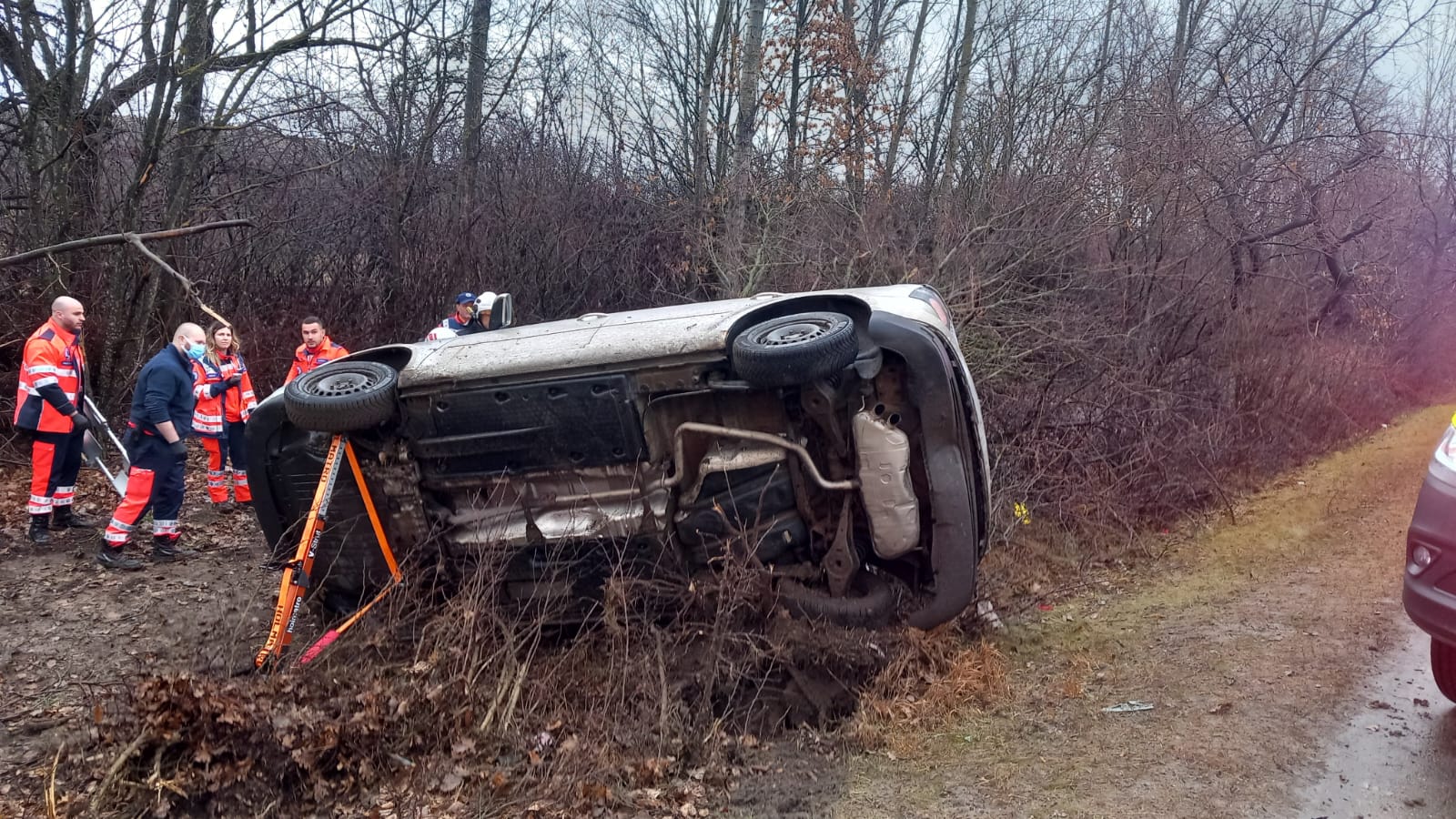 Accident pe drumul dintre Șelimbăr și Cisnădie. Un șofer a fost descarcerat