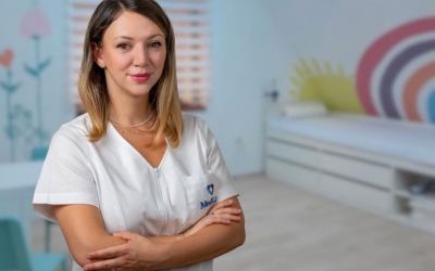 Medicul pediatru Alexandra Constantin atrage atenția asupra unor pericole la care pot fi expuși copiii de Sărbători. Sub trei ani sunt cei mai predispuși