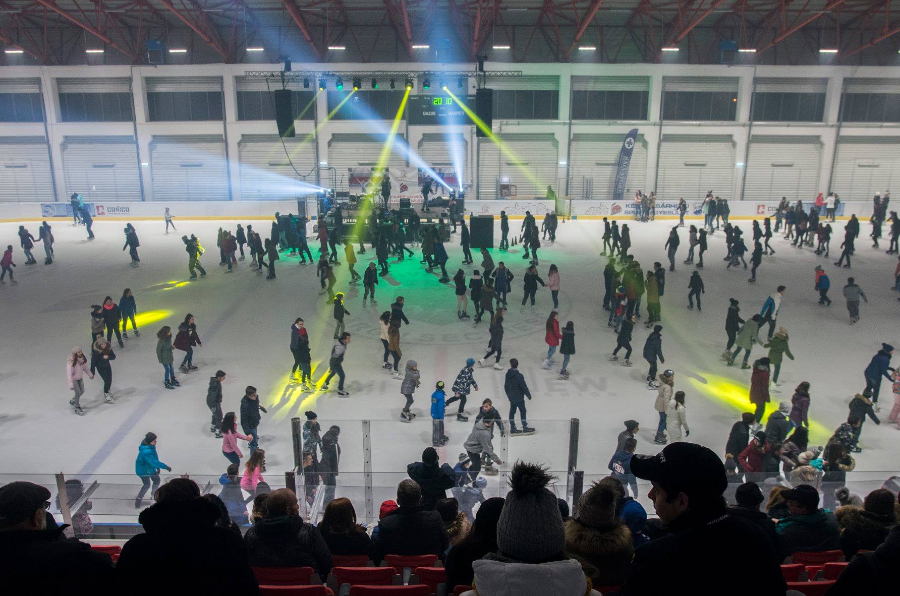 Ideea unui patinoar acoperit la Sibiu ar putea fi mutată de pe Calea Dumbrăvii pe cea a Poplăcii. Fodor: „Este în atenția noastră, sper să luăm o decizie cât mai repede”