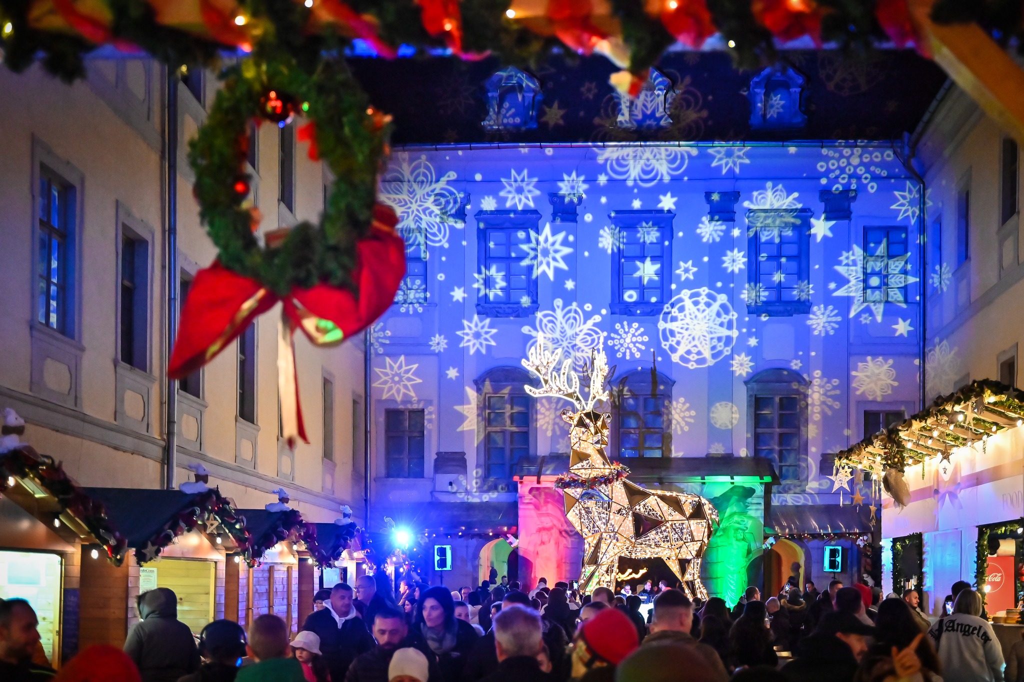 Christmas at The Palace continuă și în ultimul weekend din an. „Dacă nu mai știi unde să ieși la dans, dacă ești în vacanță la Sibiu sau dacă ți-a venit gașca de peste mări și țări și vreți să petreceți ca în vremurile bune”
