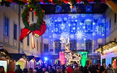 Christmas at The Palace continuă și în ultimul weekend din an. „Dacă nu mai știi unde să ieși la dans, dacă ești în vacanță la Sibiu sau dacă ți-a venit gașca de peste mări și țări și vreți să petreceți ca în vremurile bune”
