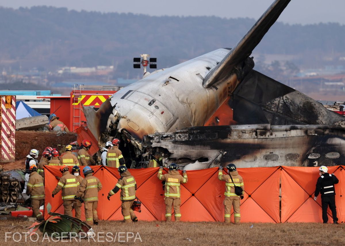 Actualizare: Șapte zile de doliu național după tragedia din Coreea de Sud. Toți pasagerii avionului prăbușit, cu excepția a două persoane, au murit