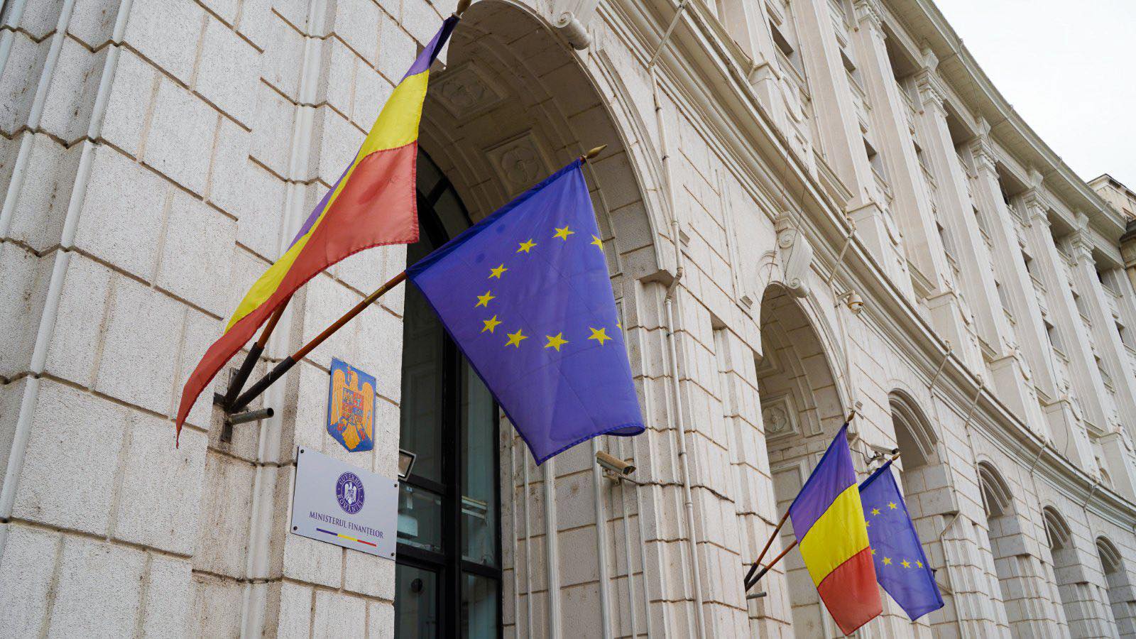 Ordonanța trenuleț: Dividendele se impozitează la 10%, pragul microîntreprinderilor scade la 100.000 euro, iar facilitățile pentru IT, construcții și agricultură sunt eliminate