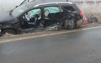 Accident grav pe drumul Sibiu - Agnita. O fetiță de șase ani a murit