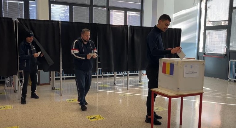 În diaspora se votează în continuare. Se așteaptă o decizie a BEC, după anularea alegerilor