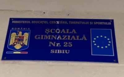 Polițiștii sibieni, chemați pentru tulburarea liniștii publice după ce alarma Școlii 25 a pornit la două noaptea. Director: „Noi nu am primit nicio sesizare”