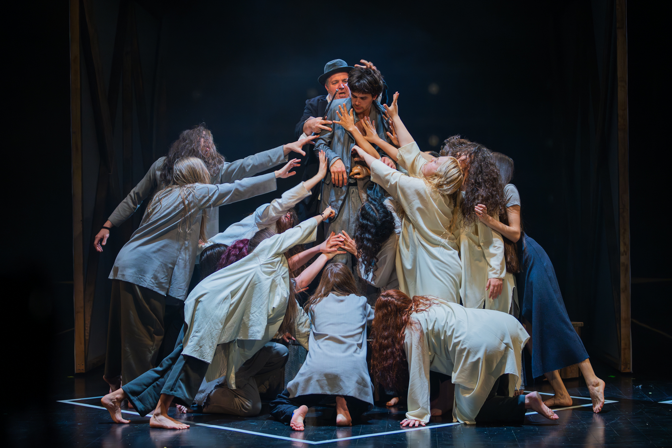 „Să faci teatru german în România nu mai e o utopie”. Secția germană a TNRS anunță microstagiunea de patru zile