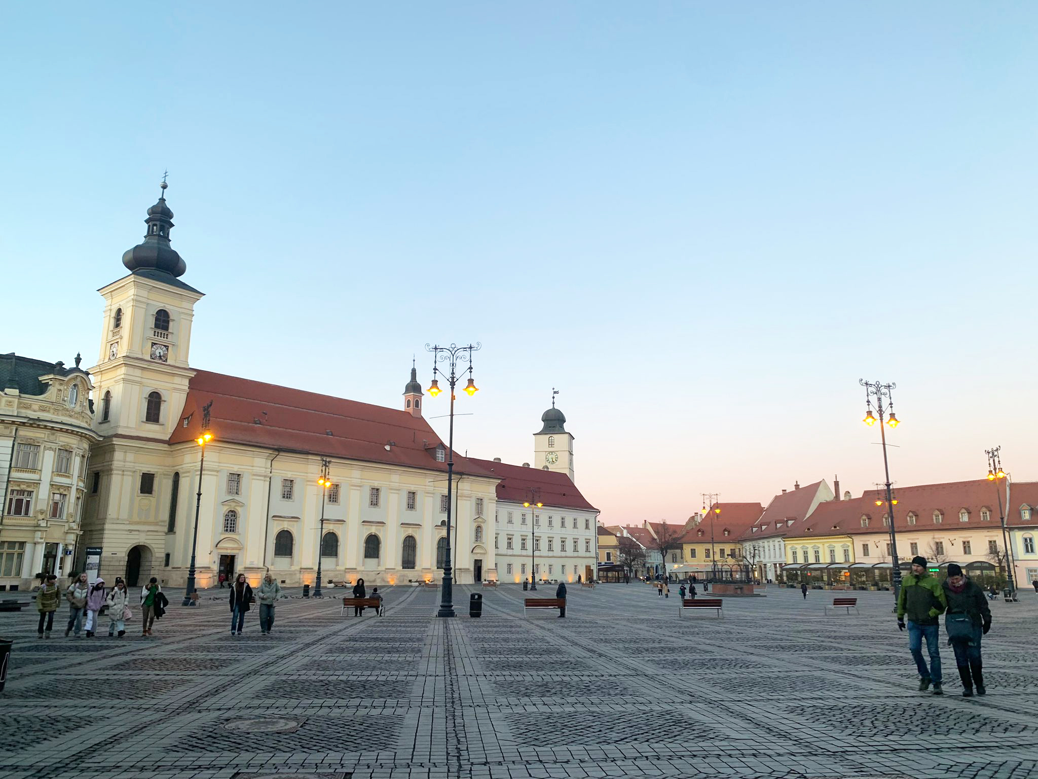Maxim 10 grade, astăzi, în Sibiu. 7 grade la Păltiniș