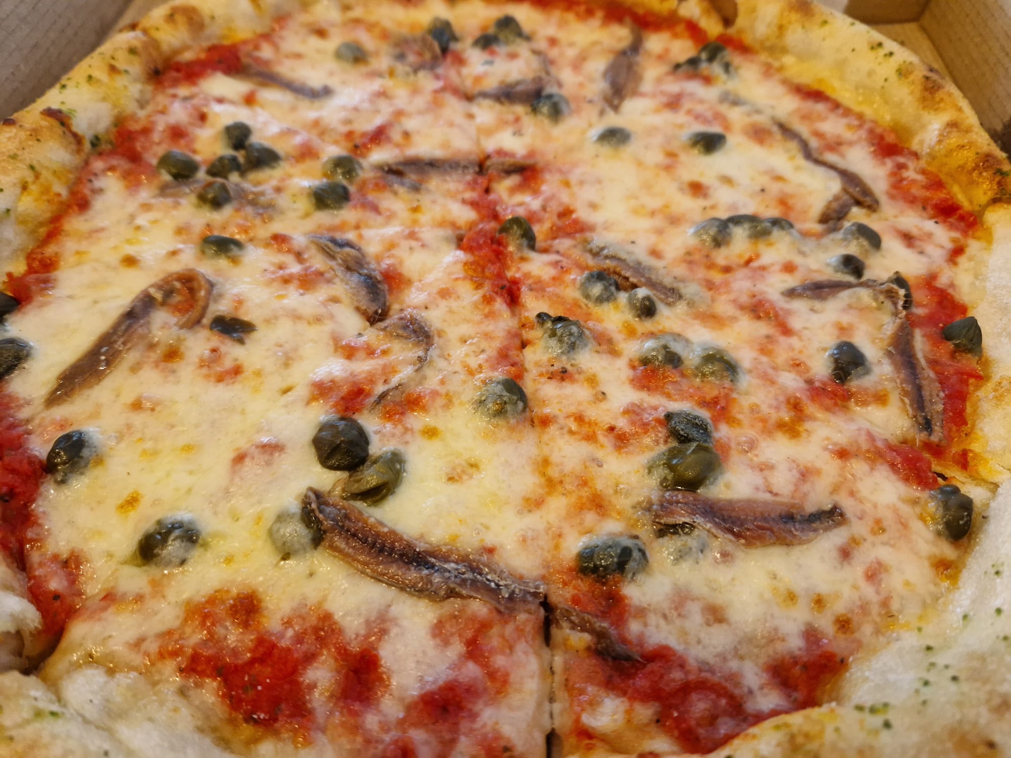 După Gușterița și Gușterland acum avem și Gușter Pizza