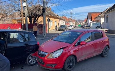 Un șofer în vârstă de 83 de ani a provocat un accident pe strada Treboniu Laurean din Sibiu