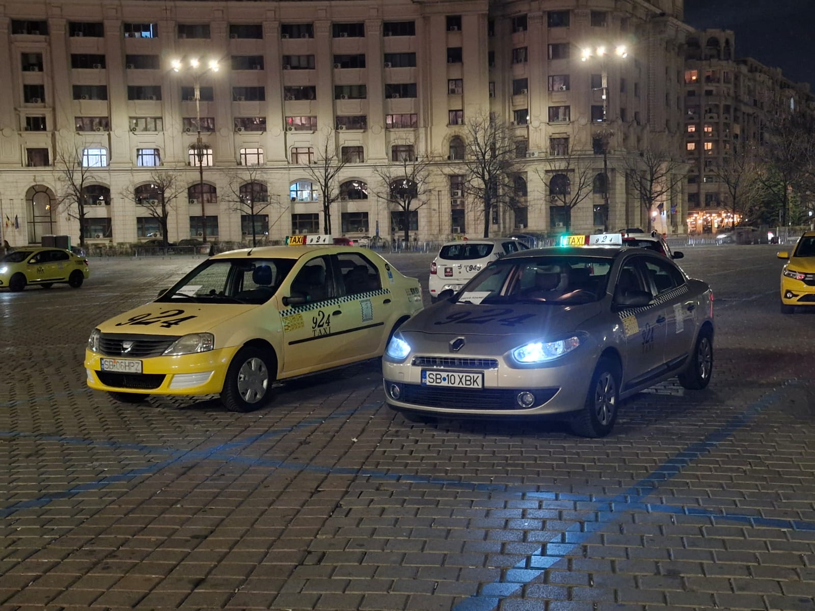 Doi taximetriști sibieni au intrat în greva foamei la București: „Nu le-am cerut niciun ban, decât să respecte legea”