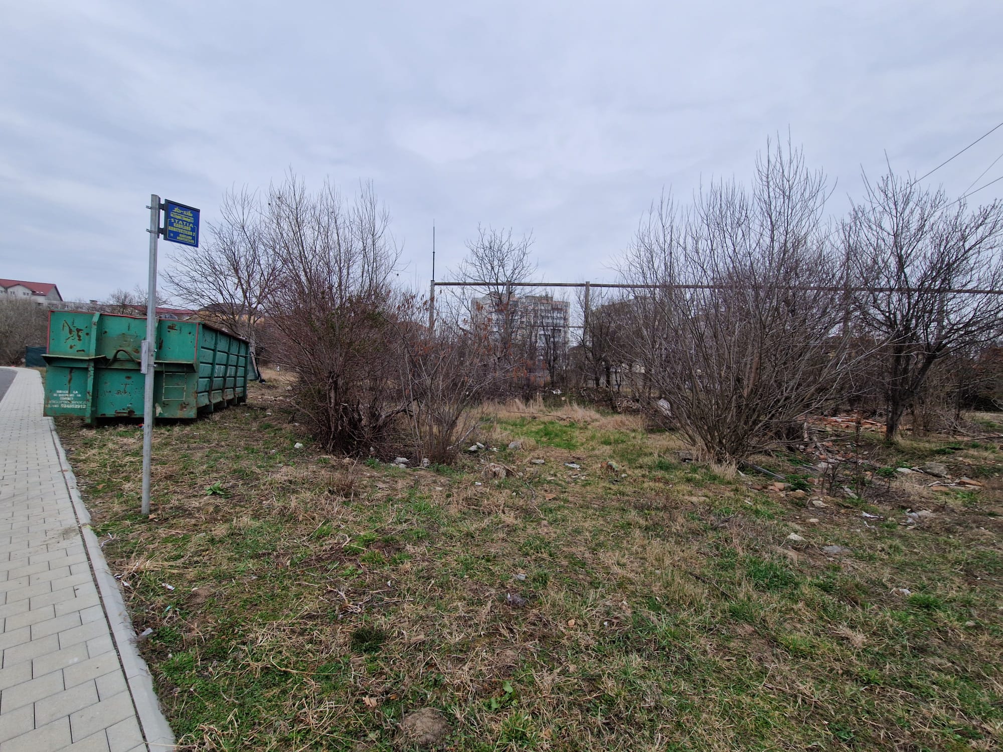 ACTUALIZARE ”O încropeală electorală” și ”Ne tratează ca pe cetățeni de mâna a doua”. Reacția oamenilor la stația de autobuz din Cartierul Arhitecților nu e cea așteptată. Șefii Tursib: „E un început”