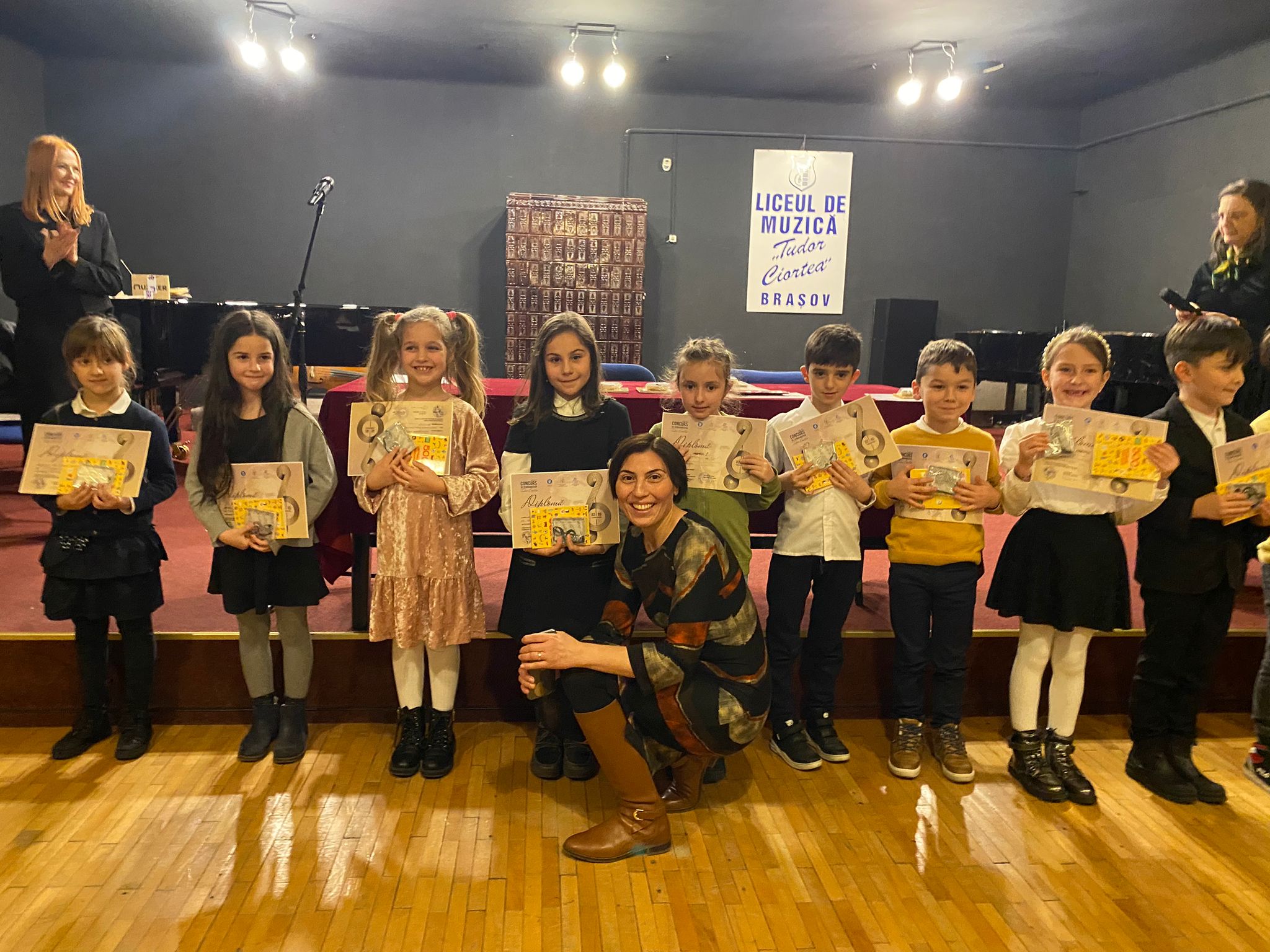 Elevii Liceului de Artă din Sibiu s-au întors cu 19 premii de la Concursul Național de Teoria Muzicii. Director: avem copii și profesori talentați