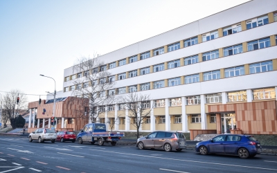 Un pacient de 86 de ani a murit după ce s-a aruncat pe fereastra unei secții a Spitalului Județean Sibiu