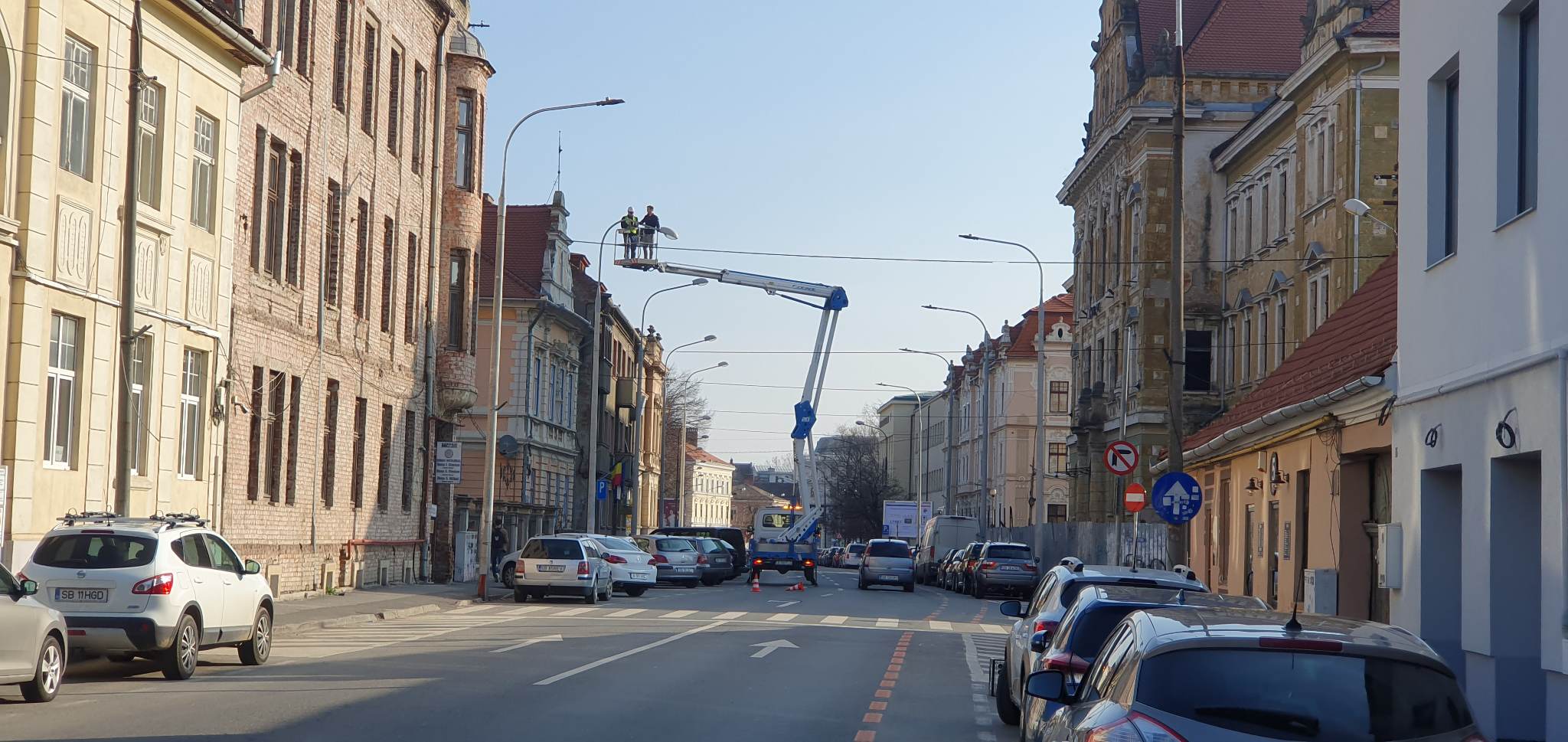 Delegarea sistemului de iluminat: Licitația de 48 de milioane de lei a Primăriei a fost prelungită de o contestație