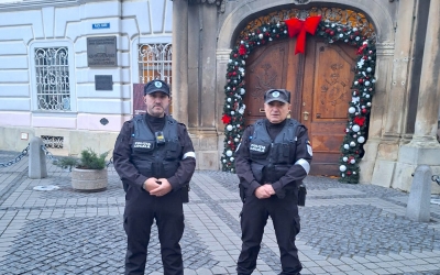O parte a polițiștilor locali din Sibiu pleacă la București să protesteze