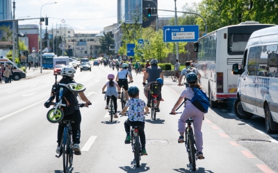 Asociația Urban Bike Revolution invită sibienii la proiecția filmului „Together we cycle”. „Propunem o dezbatere despre ce putem face fiecare din noi pentru a contribui la transformarea reală a Sibiului”