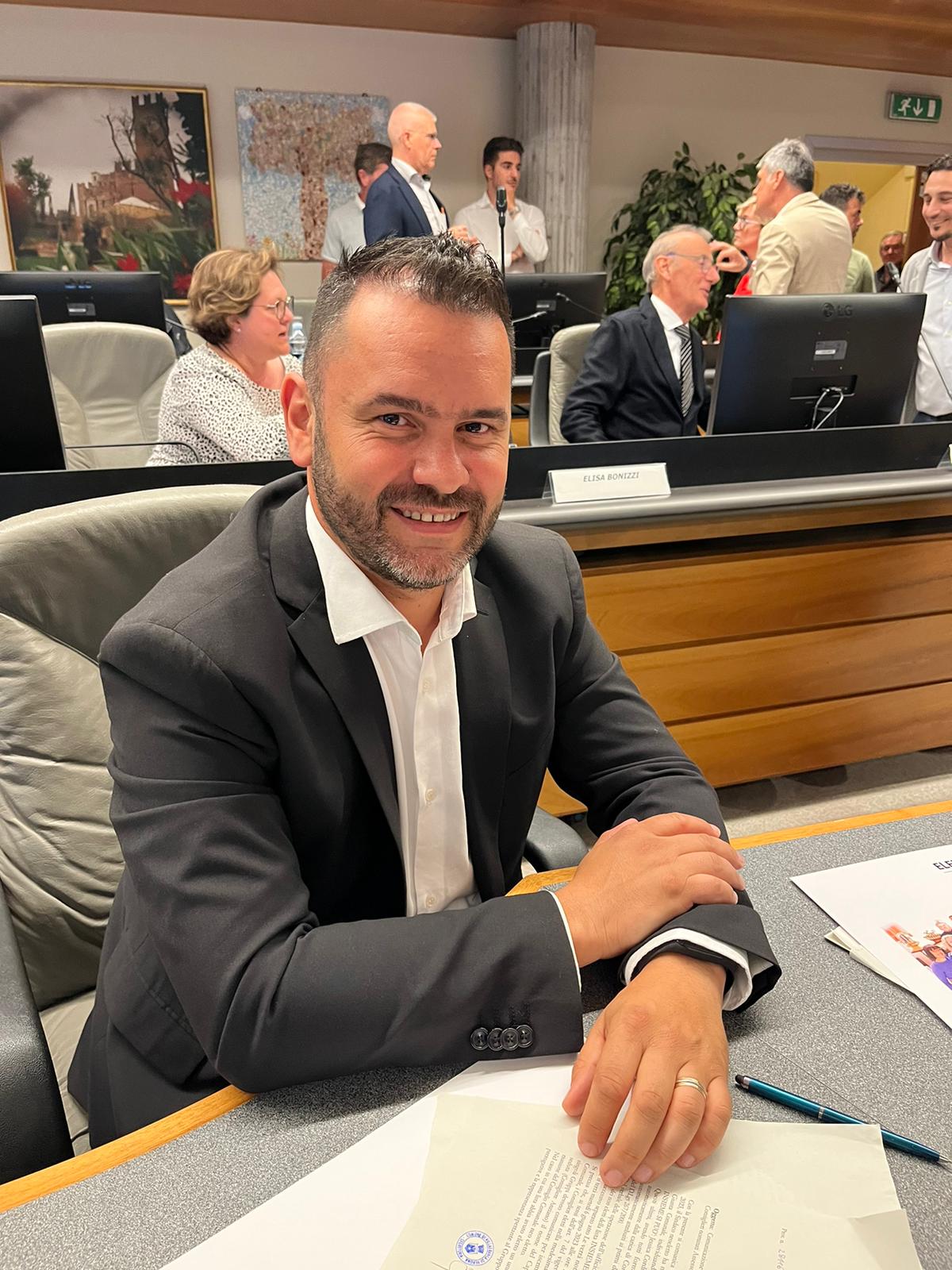 Un sibian stabilit în Italia vrea să candideze independent pentru Parlamentul European. ”Pentru Sibiu, acesta poate fi un moment interesant, pentru că toți au ochii îndreptați înspre acolo”