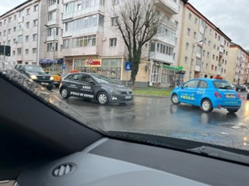 Sibian deranjat de școlile de șoferi care încurcă traficul din Ștrand: ”Această încălcare a legii se produce în formă continuată, în fiecare zi”