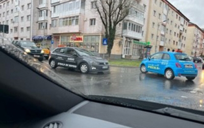 Sibian deranjat de școlile de șoferi care încurcă traficul din Ștrand: ”Această încălcare a legii se produce în formă continuată, în fiecare zi”