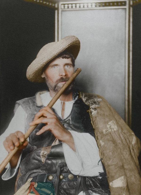 Emigrarea sibienilor în America, în anii 1900: biletul de vapor costa cât se câștiga într-un an. Alături de brașoveni, sibienii erau cei mai organizați români. Povestea lui Sâle Șerbu