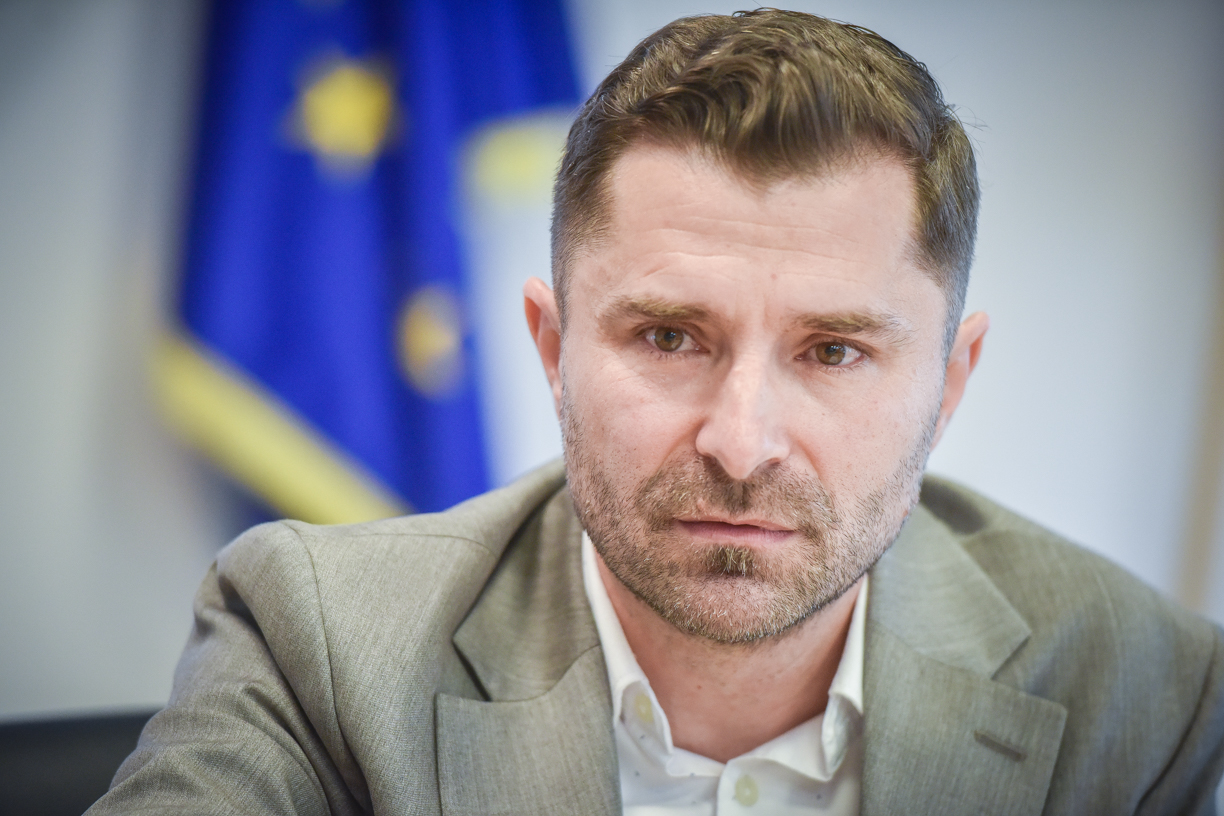 Șeful Poliției Municipiului Sibiu: Suntem pe locul doi în țară, după București, la numărul de depistări de persoane având droguri asupra lor. Fenomenul este scăpat de sub control
