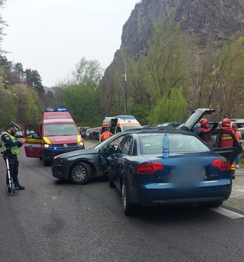 Copil de 11 ani rănit în urma unui accident la ieșirea de pe Valea Oltului, în Călimănești