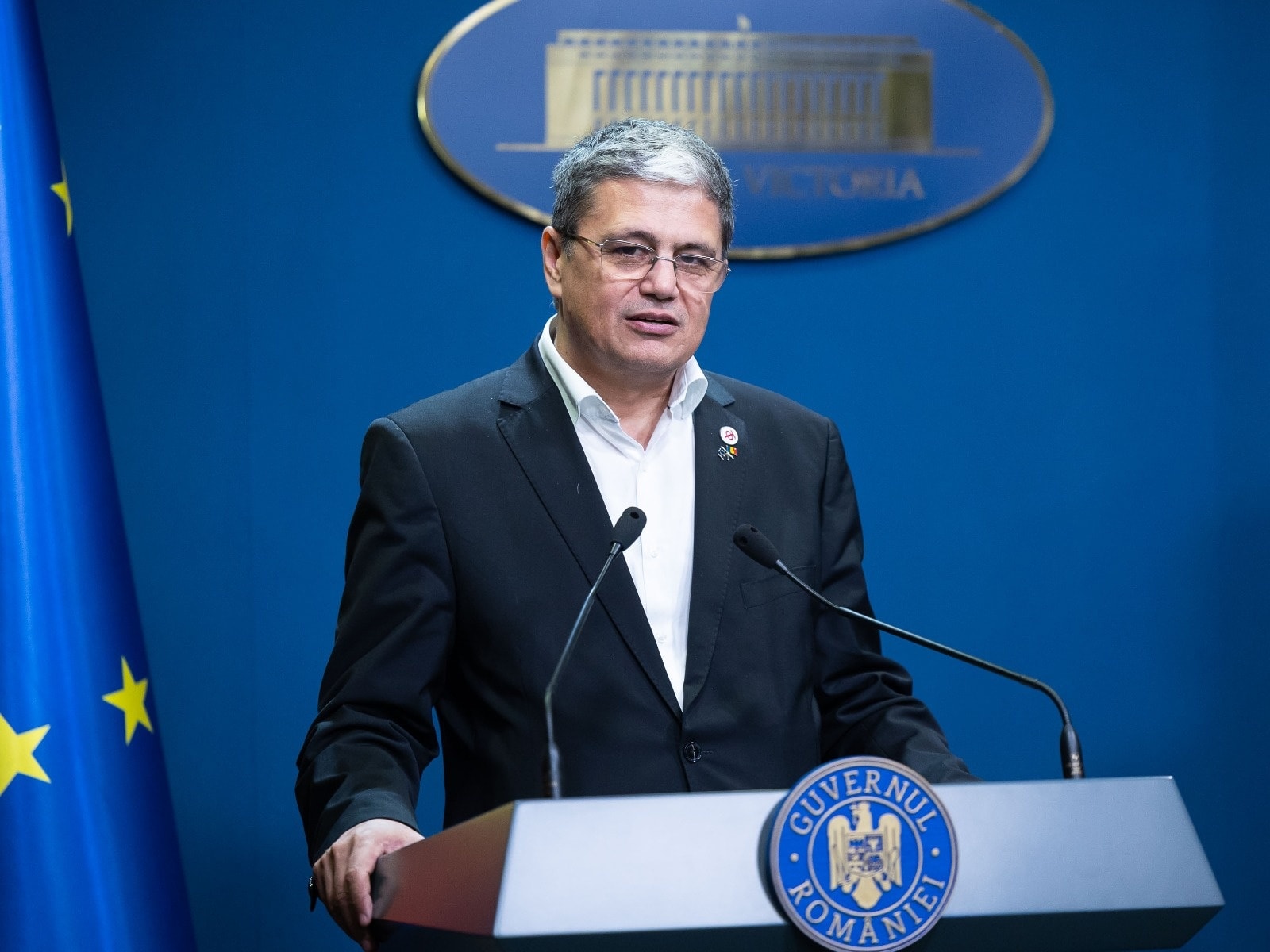 Ministrul Finanţelor anunţă că factura simplificată va fi disponibilă de miercuri