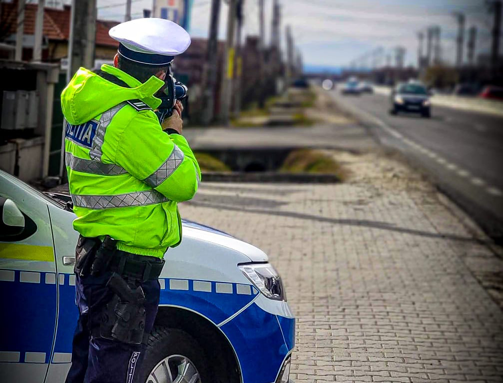 Amplasarea radarelor trebuie semnalată din timp conducătorilor auto. Proiect de lege adoptat tacit, la Senat