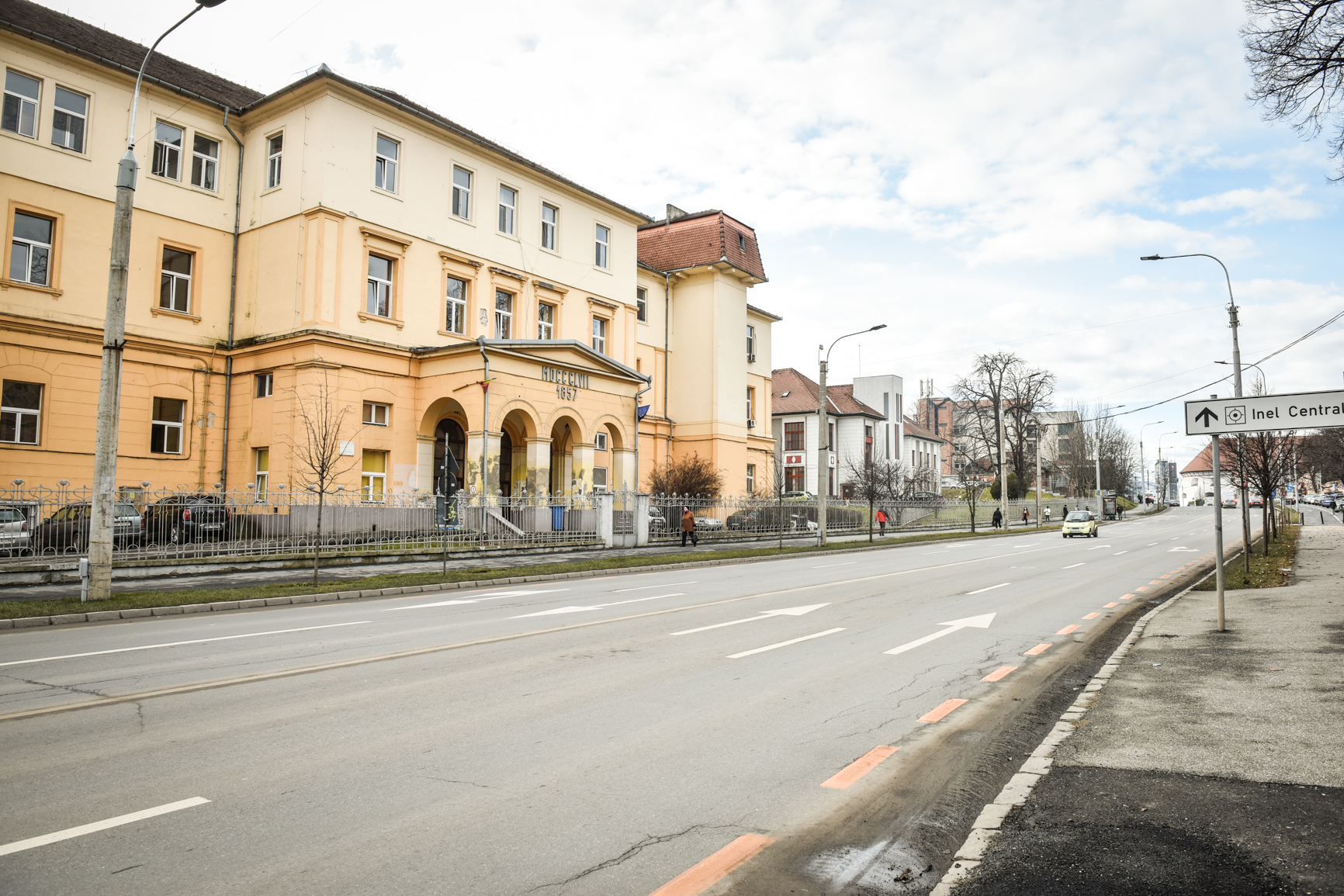 Oana Geană, tânăra doctoriţă radiolog de la spitalul din Sibiu care ajută bolnavii de cancer şi într-un alt mod: a devenit navigator pentru pacienţi. „ Îmi place să ajut”