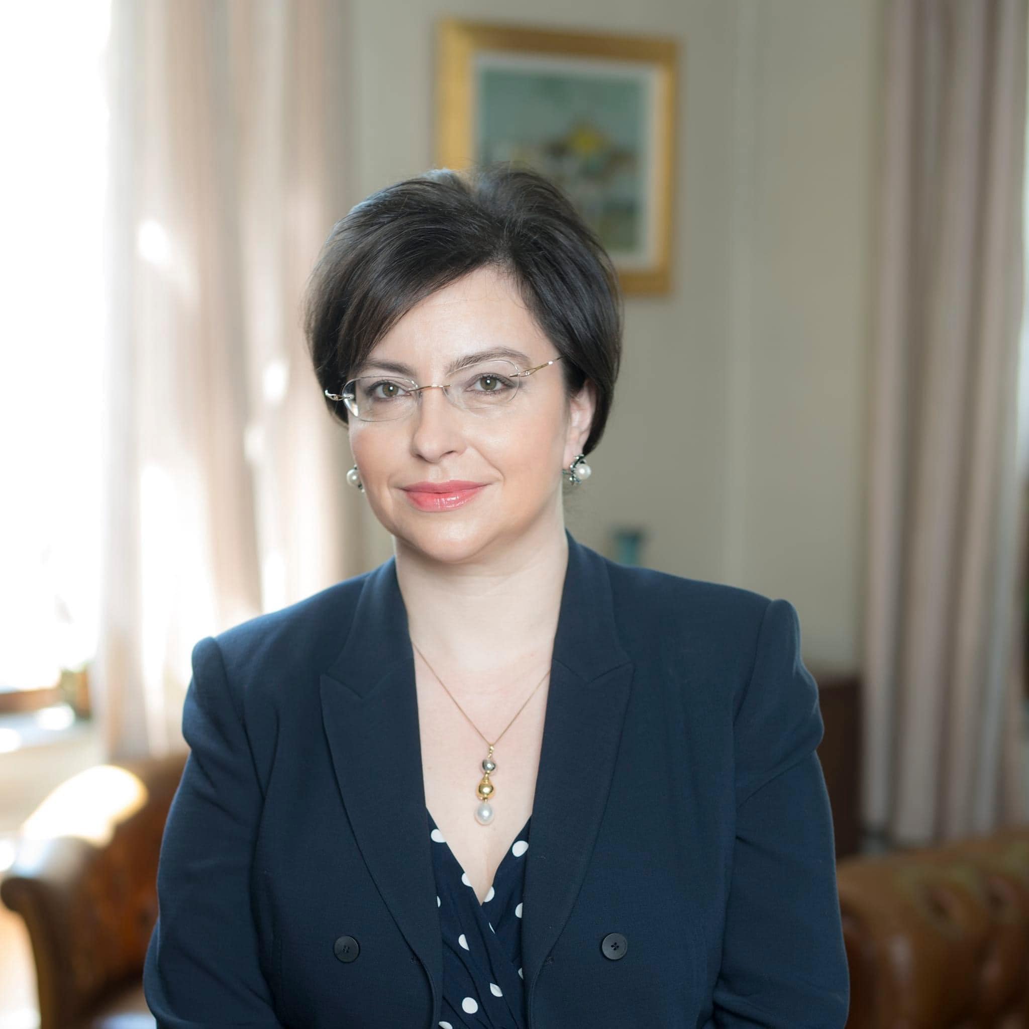 Avocata care a reprezentat România în Dosarul Roșia Montană a absolvit trei universități, inclusiv Dreptul la ULBS