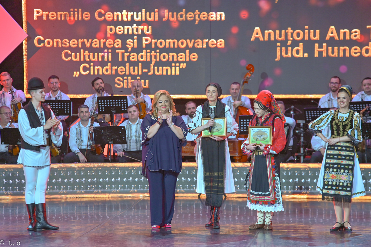 14 ore de spectacol la Festivalul-concurs „Lucreția Ciobanu” 2024