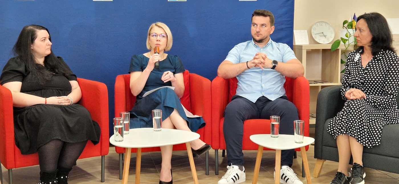 Dezbatere USR Sibiu pe tema Educației: „Am fost surprinsă: eu am început școala în 1997 în condiții mai bune decât fiica mea în 2024”