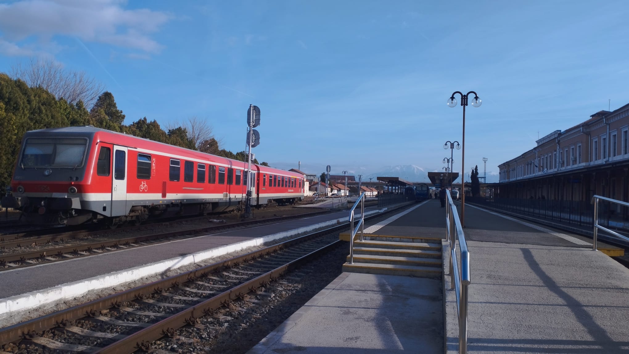 Trenul periurban al Sibiului: Primăria a cumpărat serviciile de consultanță și analiză pentru introducerea acestuia în municipiu