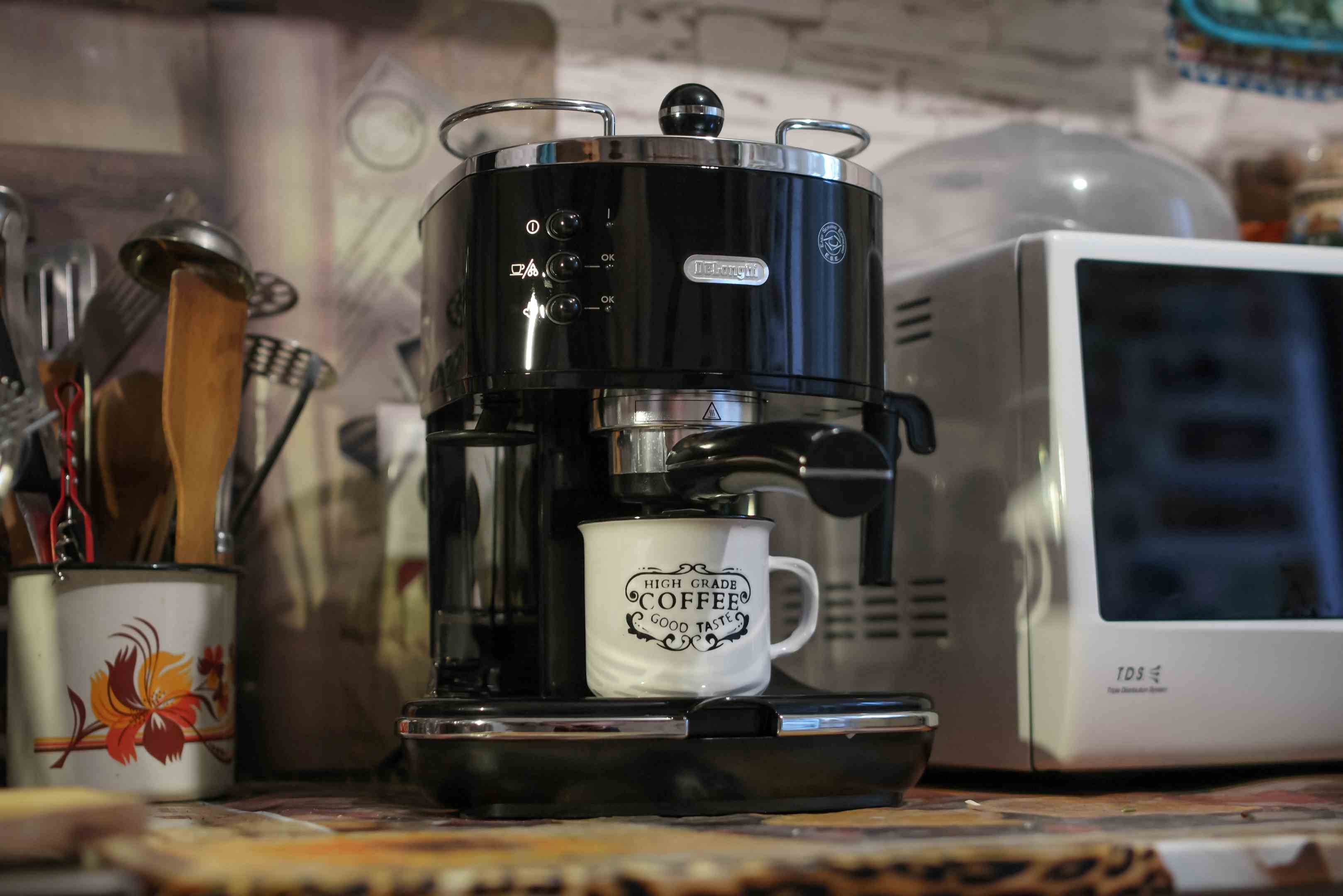 Aparate de cafea cu capsule vs. tradiționale: care este opțiunea cea mai bună pentru tine?