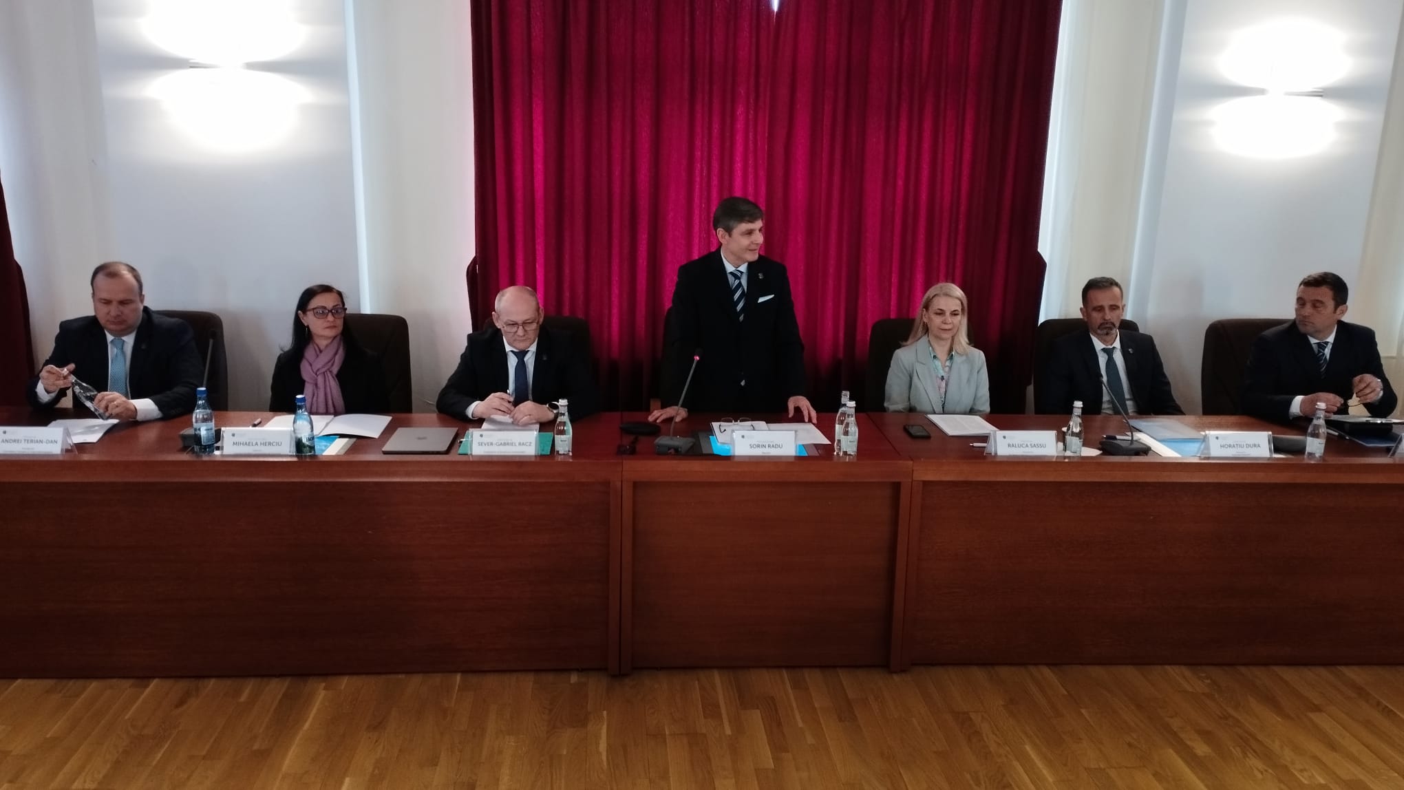 Conducerea ULBS nu exclude creșterea taxelor la următoarea admitere: „Trebuie să ne uităm un pic la ce se întâmplă în jurul nostru”