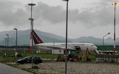 Foto Video BoardingPass: Avionul Boeing 767 de mari dimensiuni, care a adus trupe de la o bază militară din Texas, a aterizat pe aeroportul din Sibiu